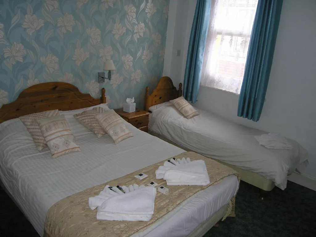 Sandbar Beach House - Family And Couples Only Bournemouth Guest house
